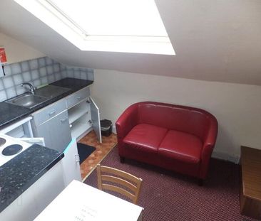 Flat 6, 70 University Street, Belfast, BT7 1HB - Photo 6