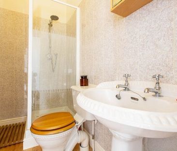 2 Bedroom Flat To Let - Photo 6