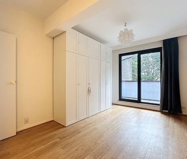 Lumineux appt (+-132m²) - 2 chambres + 3 terrasses. - Foto 3