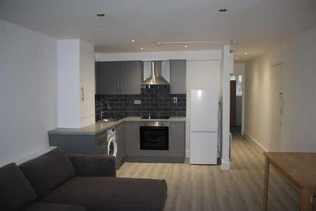 Gleneagle Road, London, SW16 - Photo 4