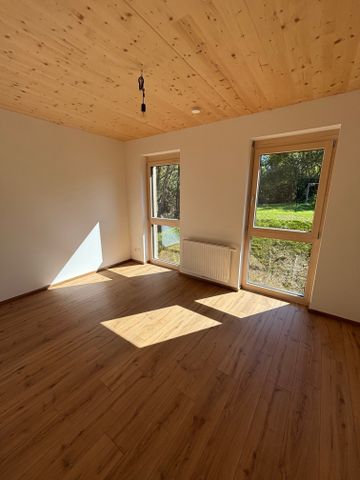 ERSTBEZUG - Großzügige 4-Zimmer-Wohnung in ruhiger Lage mit Balkon - Photo 4