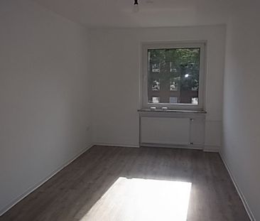 Frisch renovierte 3-Zimmer-Wohnung mit Balkon (ca. 70,61 m²) sofort... - Photo 6