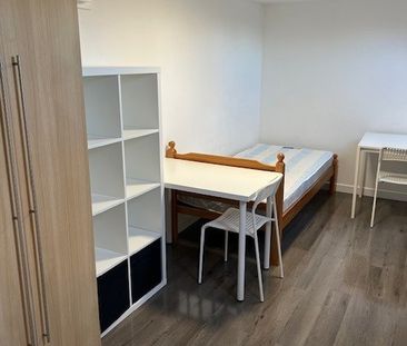 Studio Flat, Nether Street, N12 - Photo 6