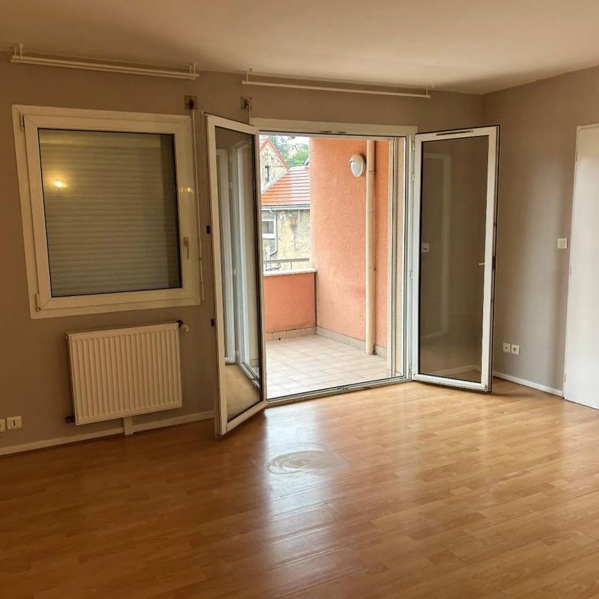 Appartement à louer 4 pièces 76.47m² - Photo 1