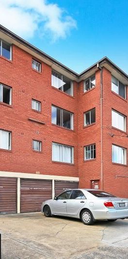 11/19 Livingstone Avenue, Botany NSW 2019 - Apartment For Rent | Domain - Photo 2