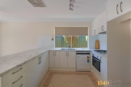 15 Chesterfield Walk, Hillbank SA 5112 - House For Rent - $550 | Domain - Photo 2