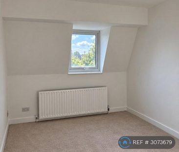 5 bedroom semi-detached house to rent - Photo 5
