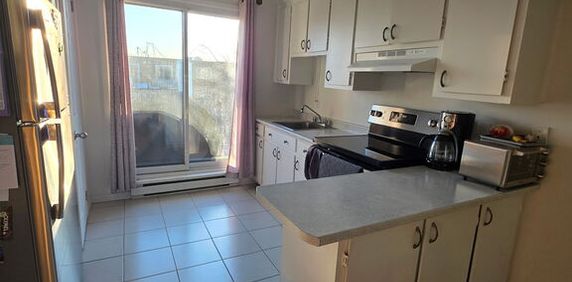 Laval-Des-Rapides, Grand 4 1/2 à Louer - Photo 2