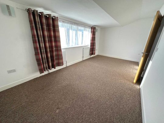 OIRO £1,699 pcm - Available 06/12/2025 - Unfurnished - Photo 1