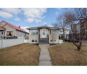 2 Bed 1 Bath Top Floor House Parkdale Edmonton - Photo 3
