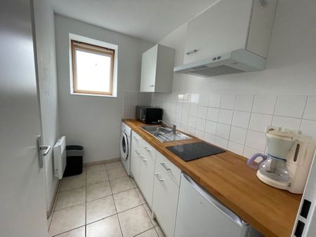 REMICOURT EN RESIDENCE SECURISEE AVEC BALCON ET PARKING - Photo 4