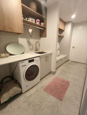 3 bedrooms plus office - Photo 1
