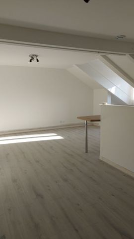 Proche commerces, appartement T3 rénové - Photo 5