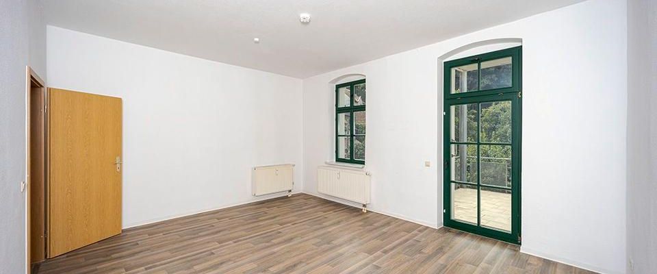 Zentrale Lage, mit Balkon - Foto 1
