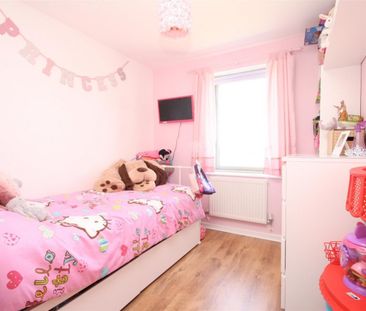 2 Bedroom Apartment To Let - Photo 2