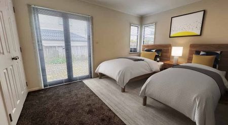 Newly Renovated 4-Bedroom Family Home with Modern Amenities – Conveniently Located - Photo 4