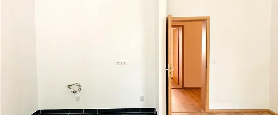 Schöne 4 Zimmerwohnung mit EBK in bester Lage! - Photo 1