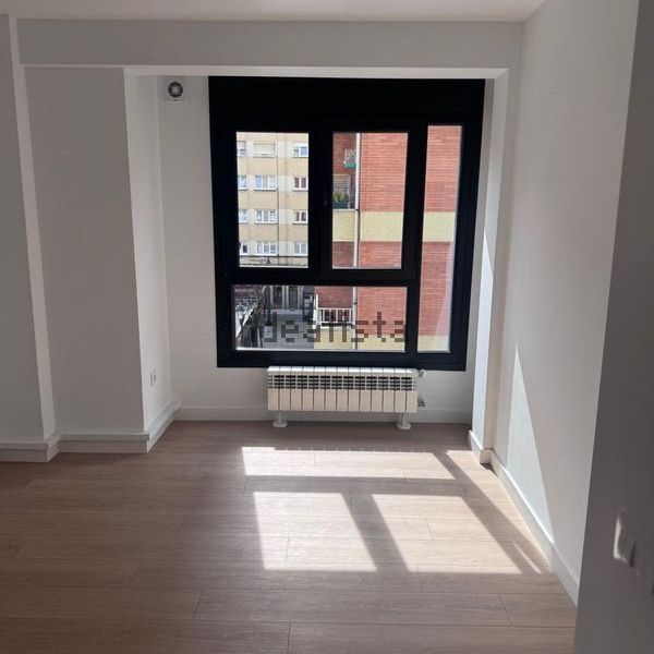 Alquiler de piso en Calle Jacinto Benavente, 4 - Foto 1