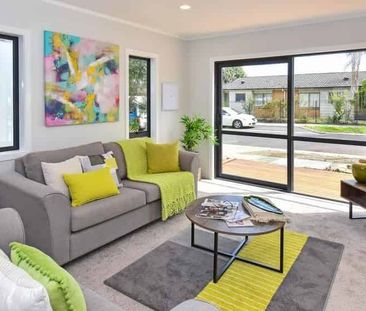 Sunny and Spacious house in great location - Photo 2