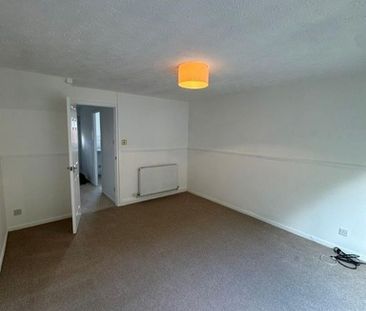2 bedroom property to rent - Photo 3