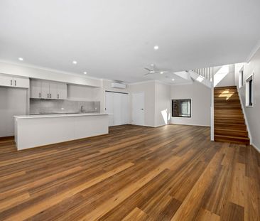 Modern Comfort and Easy Living in Crestmead! - Photo 1