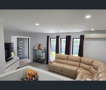 LOW MAINTENANCE - BEAUTIFUL HOME - Photo 1