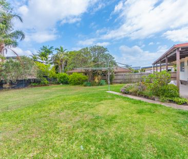 40A Ashmole Road, Redcliffe QLD 4020 - House For Rent - $610 | Domain - Photo 3
