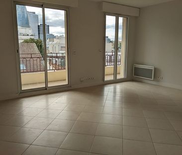 Appartement COURBEVOIE - 4 pièces - 72 m2 - Photo 1