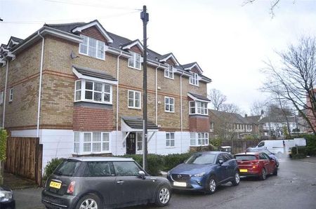 Heritage Court, Bradley Close, Belmont, Sutton, SM2 - Photo 3