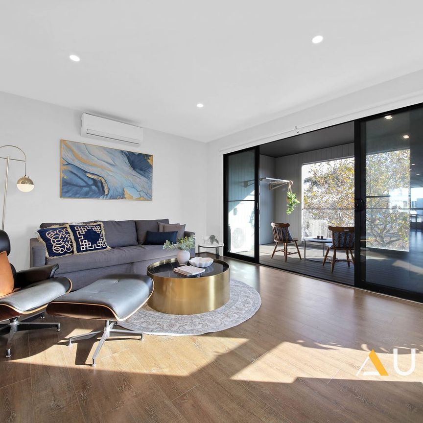 Rare Opportunity! Stunning Townhouse for Lease in Prime Location - Photo 1