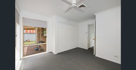 Peaceful 3 Bedroom Villa in Prime Killarney Vale Location - Photo 3