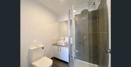 Modern Townhouse! - Photo 5