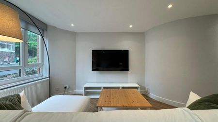 2 bedroom flat to rent - Photo 3