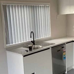 Modern 2BR Apt with Balcony! - Photo 2