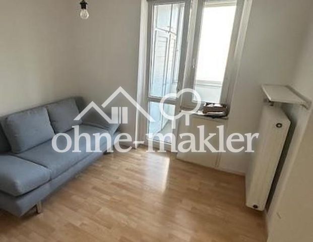 Sehr schöne 3 Zi. Wohnung mit Balkon in Düsseldorf Friedrichstadt am Kirchplatz - Photo 1