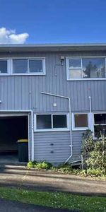 Newly renovated 3 bedrooms home in Torbay - Photo 3