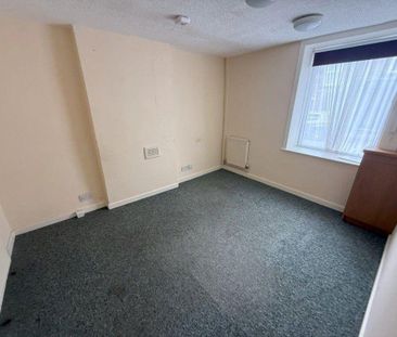 Terraced house to rent - Photo 5
