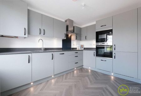 3 bedroom semi-detached house to rent - Photo 5