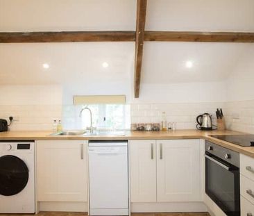 2 bedroom terraced house to rent - Photo 5