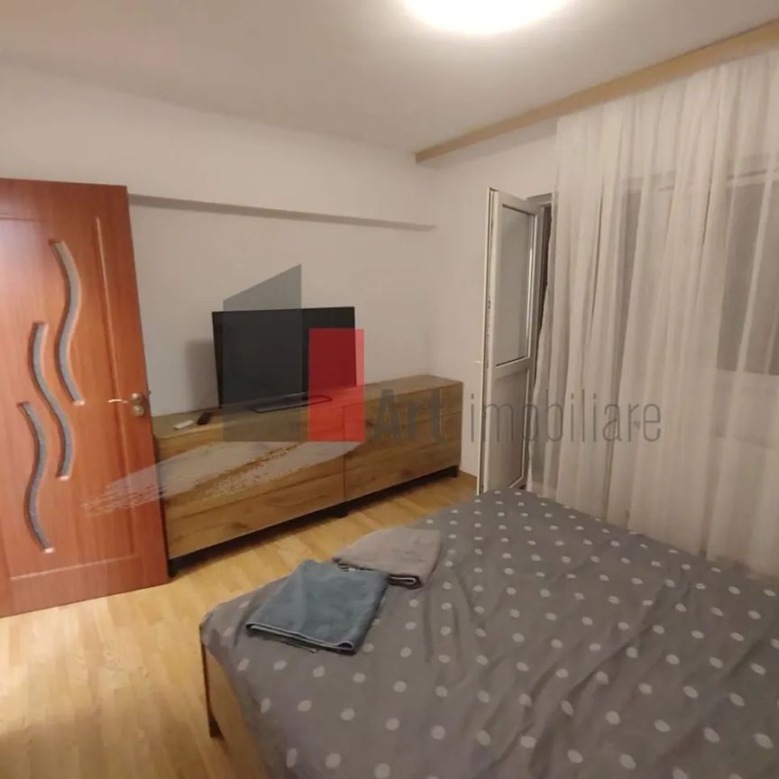 Prima închiriere apartament decomandat 3 camere - Bd. Lacul Tei -Parcul Circului - Fotografie 1