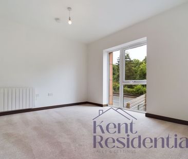 2 bed flat to rent in Claribel Court, Maidstone, ME14 - Photo 2