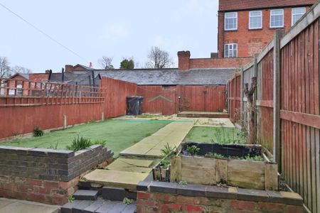 3 bedroom terraced house to rent - Photo 4