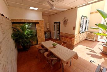 For Rental: 2-Bedroom Semi-Detached House in Las Rosas