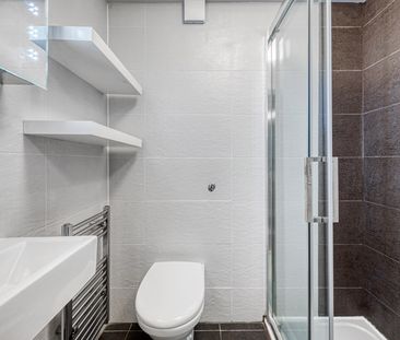 Botolph Alley - Photo 4