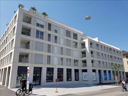 Au cœur de l’action - au bord du lac - à la gare - sans dépôt de loyer - Photo 4