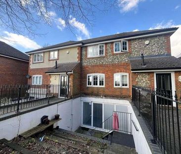 Paddock Gate, North Street, Winkfield, Windsor, Berkshire, RG12 - Photo 6