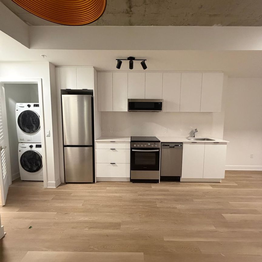 1655 Carling Avenue - Photo 1