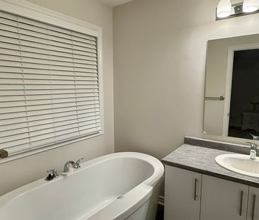 For Lease - 308 Livery Street, Kanata, Ontario - Photo 4