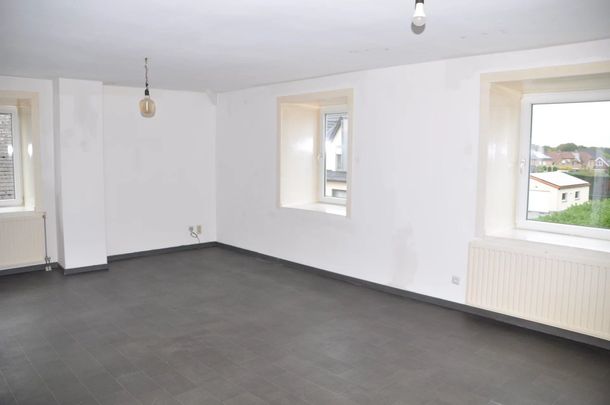 RUSTIG GELEGEN APPARTEMENT VAN 96M² MET RUIM TERRAS IN LANAKEN - Photo 1