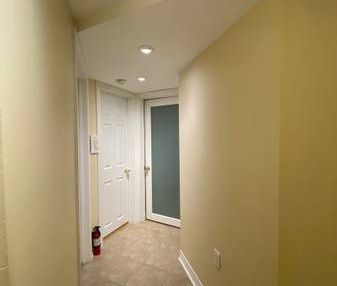 2 Bedroom Large Basement - Photo 4